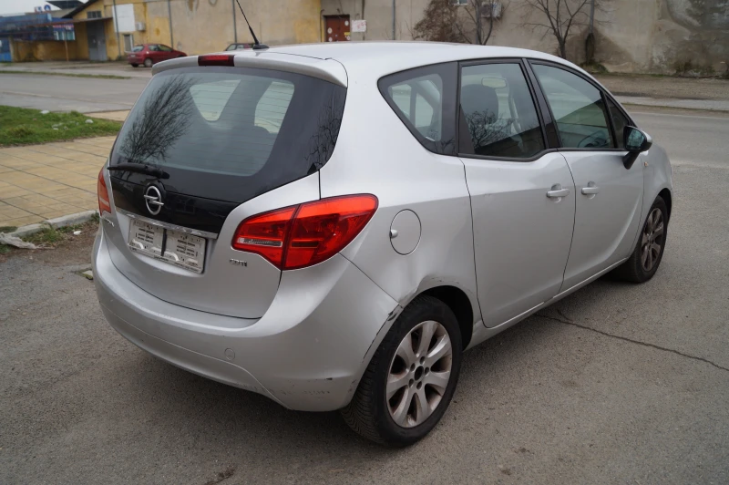 Opel Meriva 1.6d , снимка 4 - Автомобили и джипове - 53457387