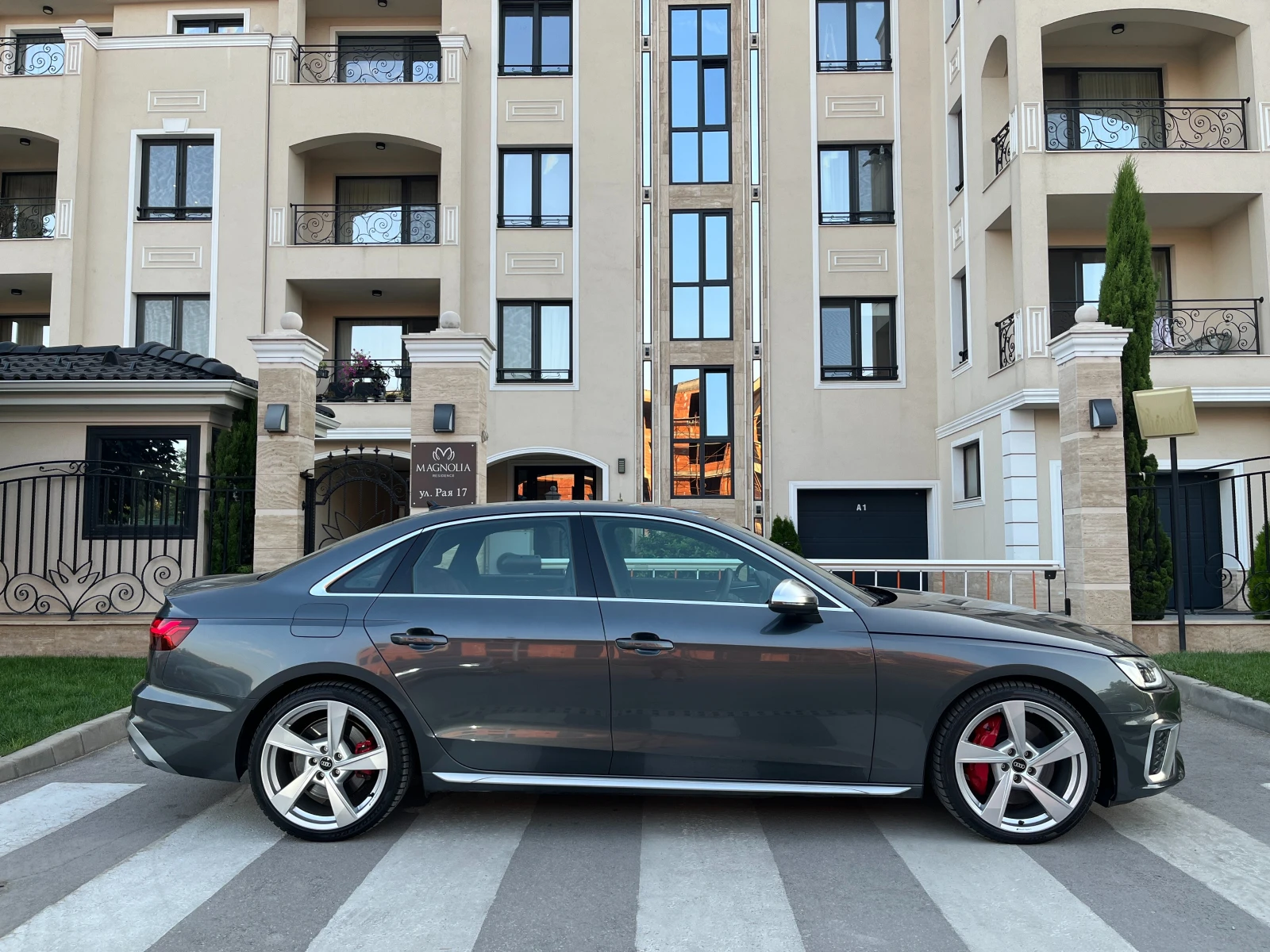 Audi S4 | 14000км| performance| 2024 sport diff EDC Carbon, снимка 1