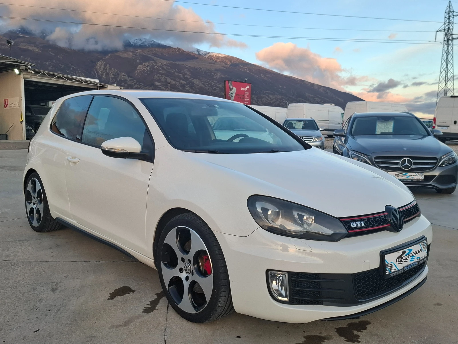 VW Golf GTI/Нави/Клима - изображение 4