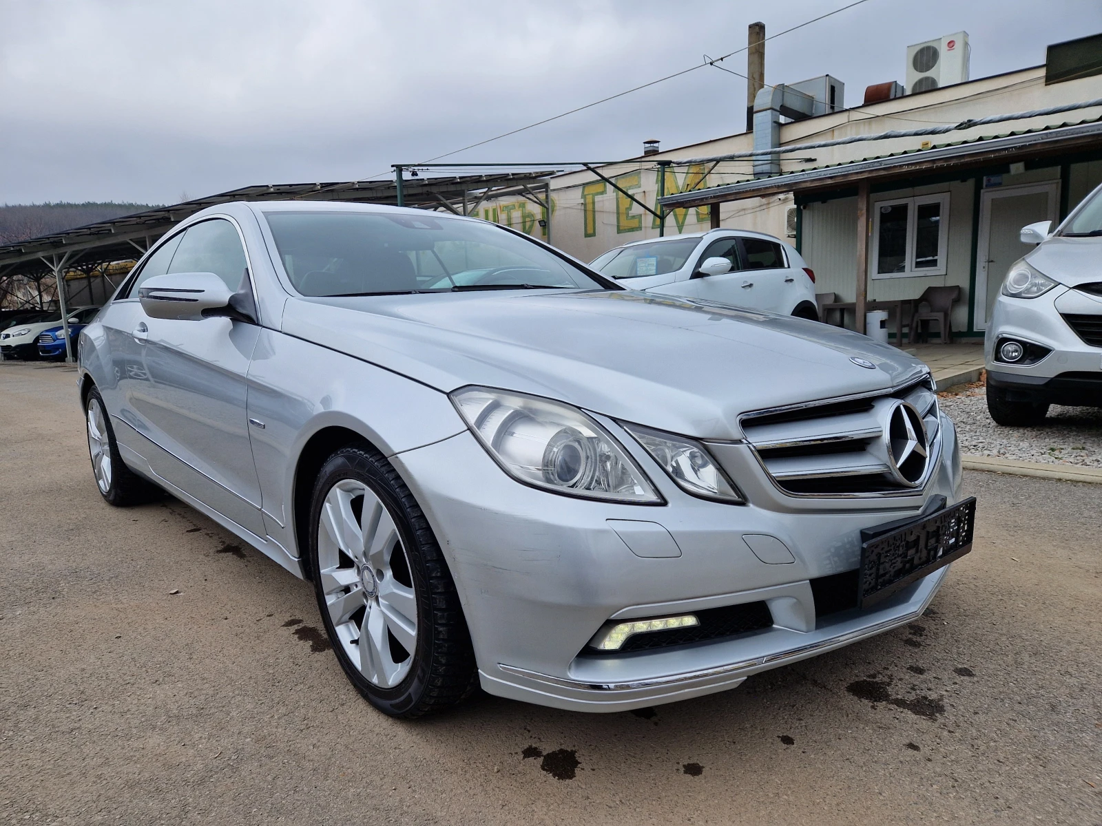 Mercedes-Benz E 350  - изображение 3