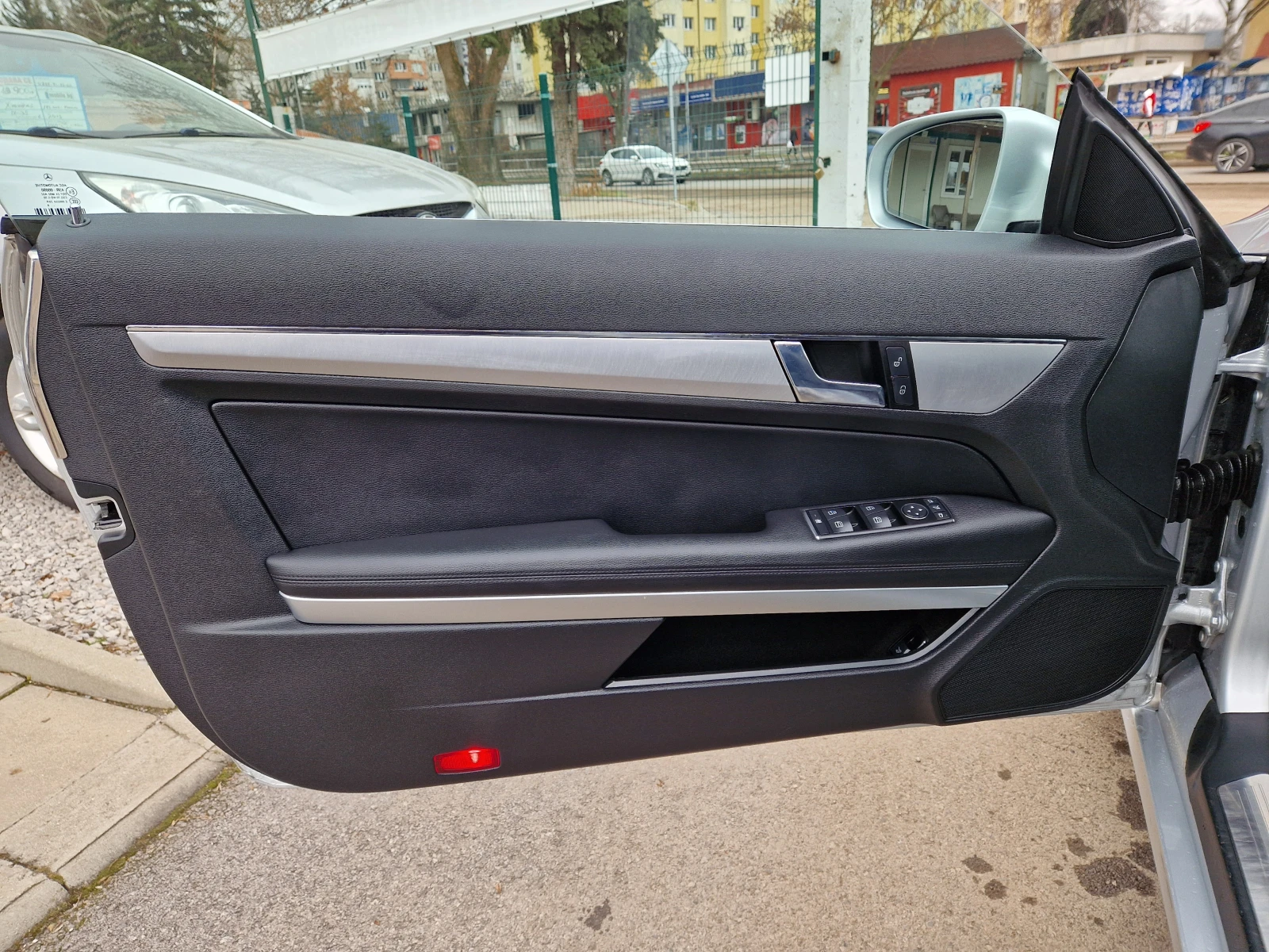 Mercedes-Benz E 350 | Mobile.bg   15