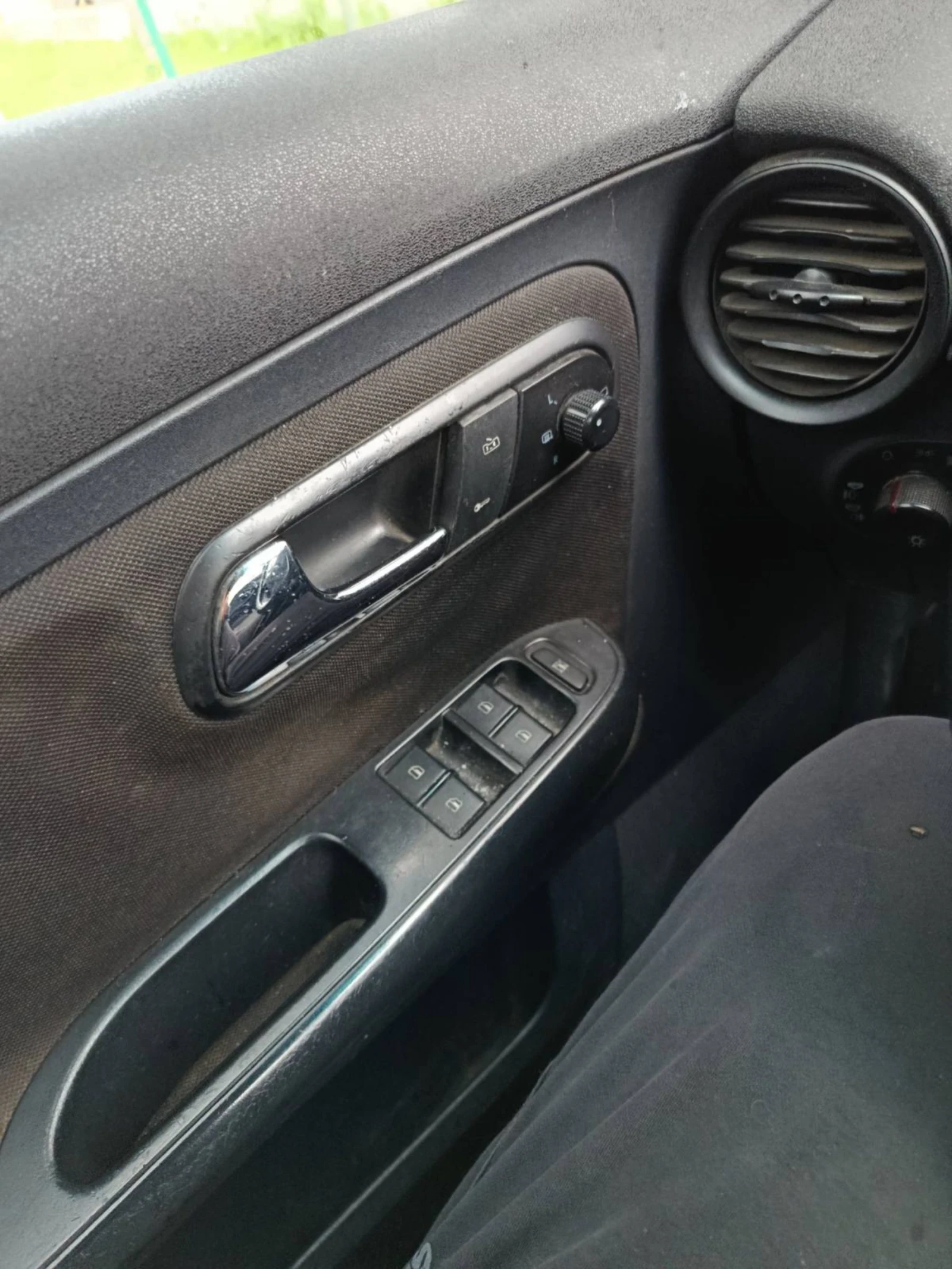 Seat Ibiza  - изображение 9