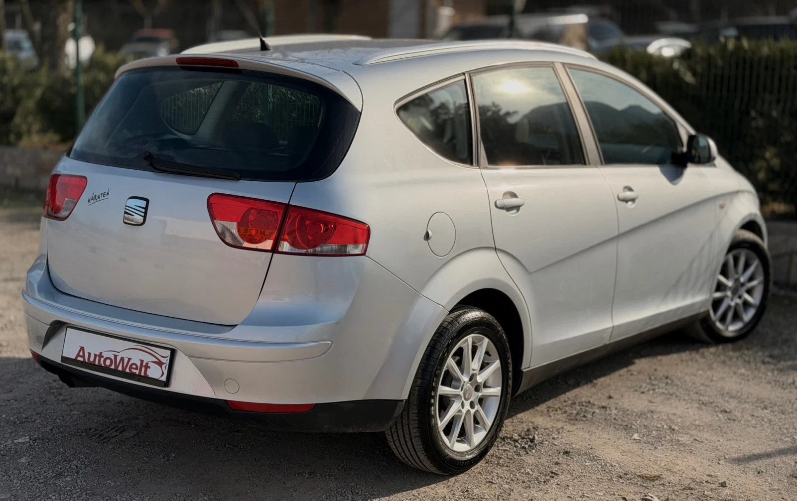 Seat Altea XL 2.0 TDI Facelift, снимка 4 - Автомобили и джипове - 54822379