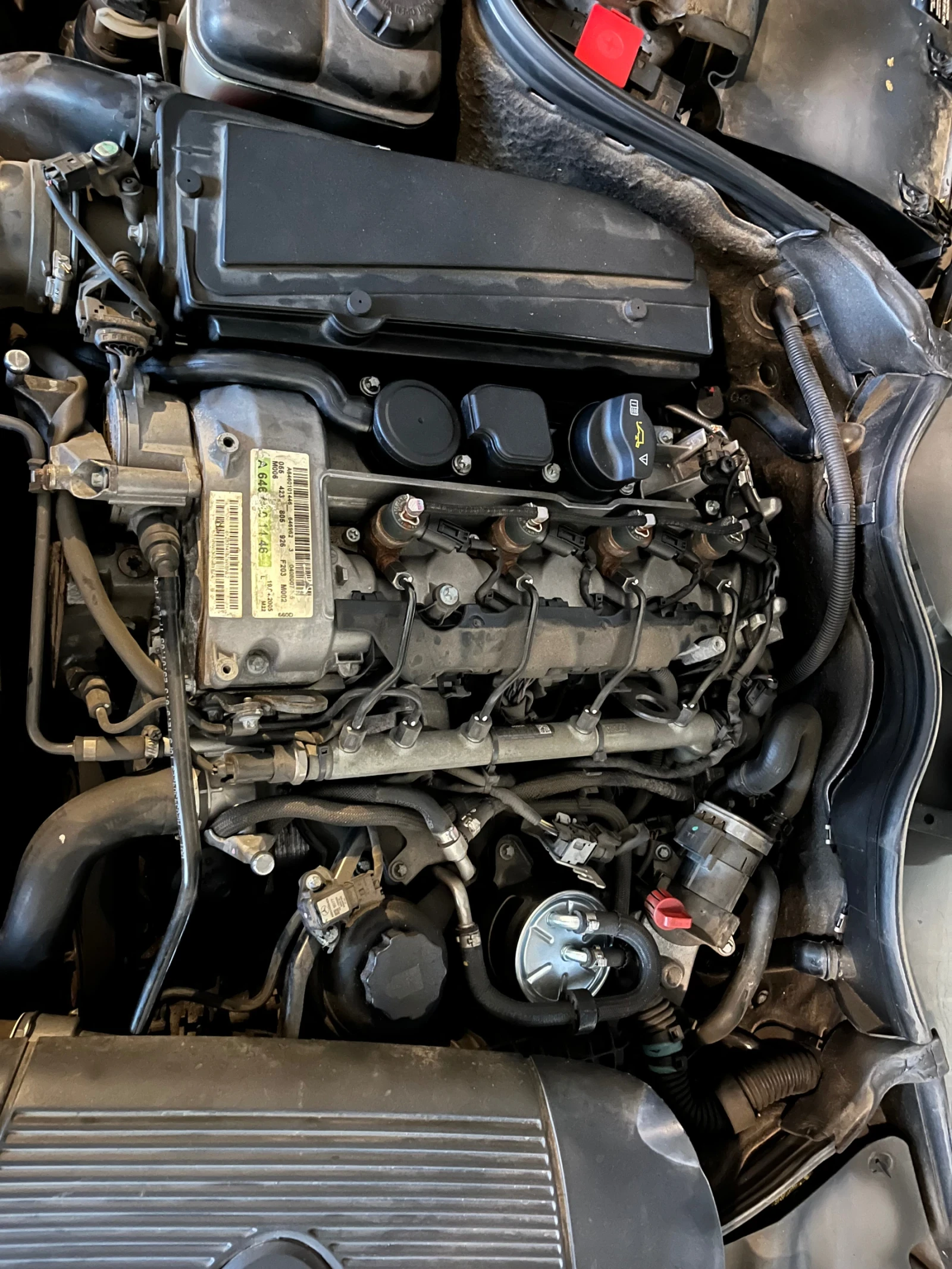 Mercedes-Benz C 200 2.2, снимка 12 - Автомобили и джипове - 53765836