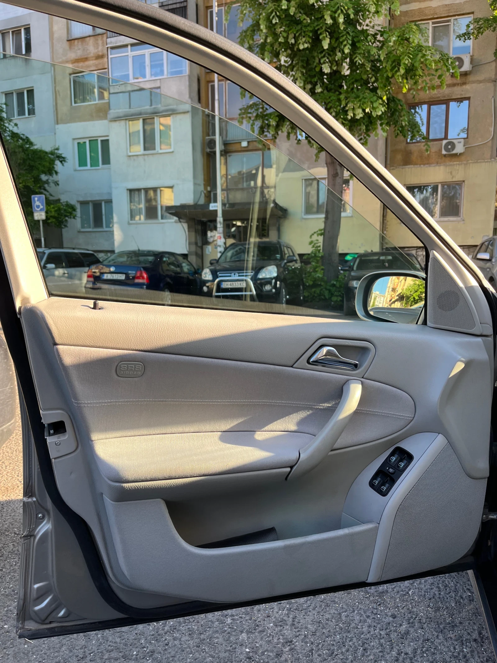 Mercedes-Benz C 200 2.2 - изображение 5