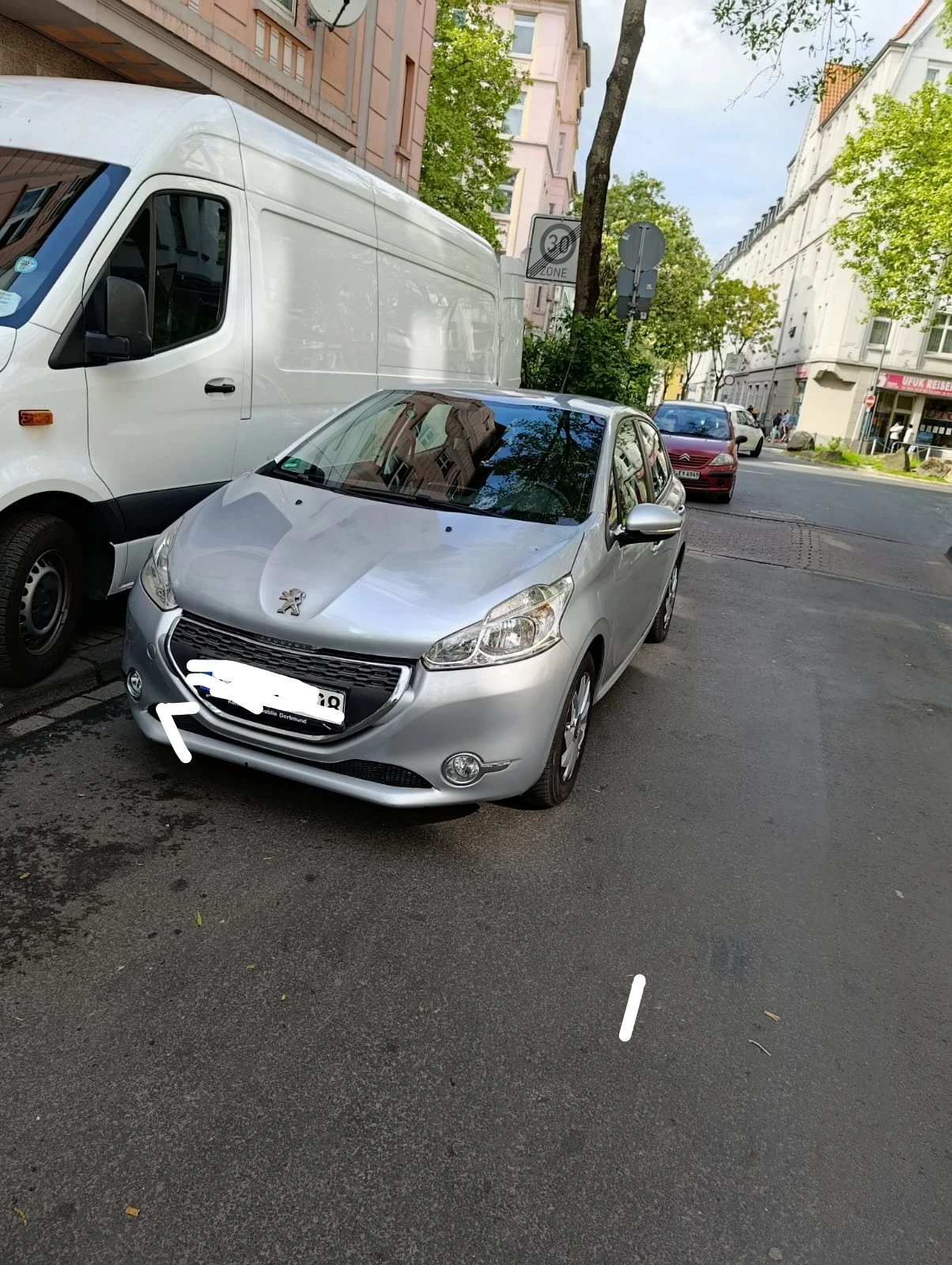 Peugeot 208, снимка 3 - Автомобили и джипове - 53809689