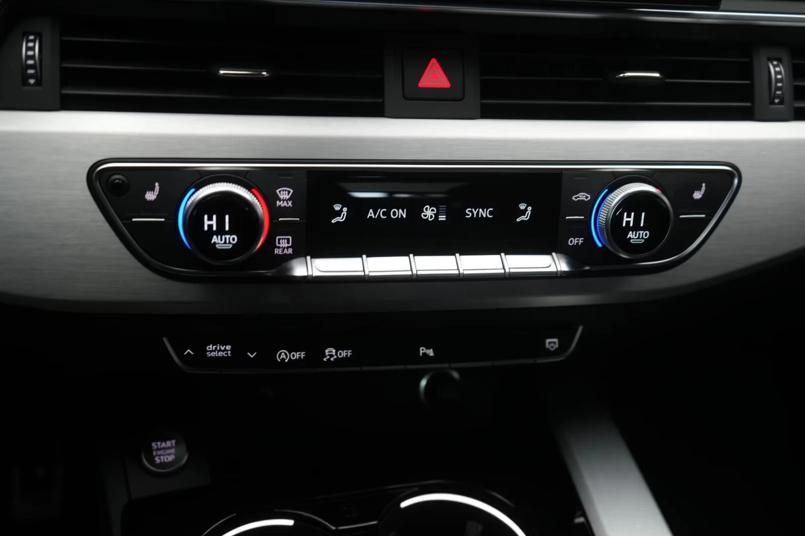 Audi A5 45TFSI/265HP/COUPE/QUATTRO/S-LINE/MASSAGE/943g, снимка 10 - Автомобили и джипове - 53894334