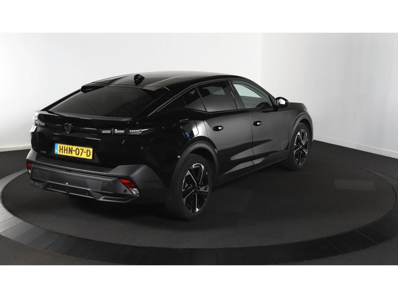 Peugeot 408 1.2 Allure, снимка 7 - Автомобили и джипове - 54427755