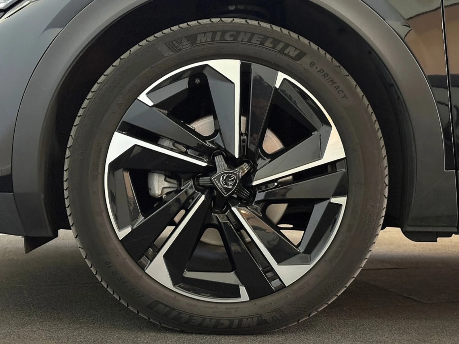 Peugeot 408 1.2 Allure, снимка 17 - Автомобили и джипове - 54427755
