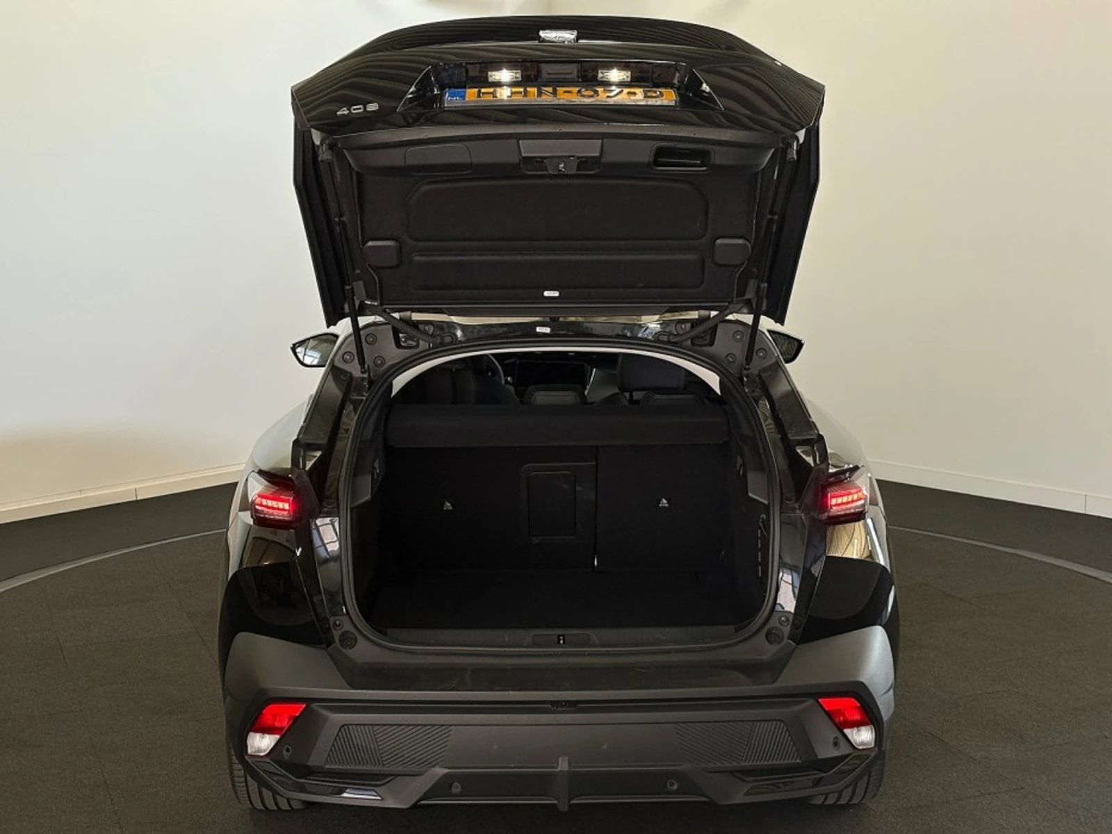 Peugeot 408 1.2 Allure, снимка 8 - Автомобили и джипове - 54427755
