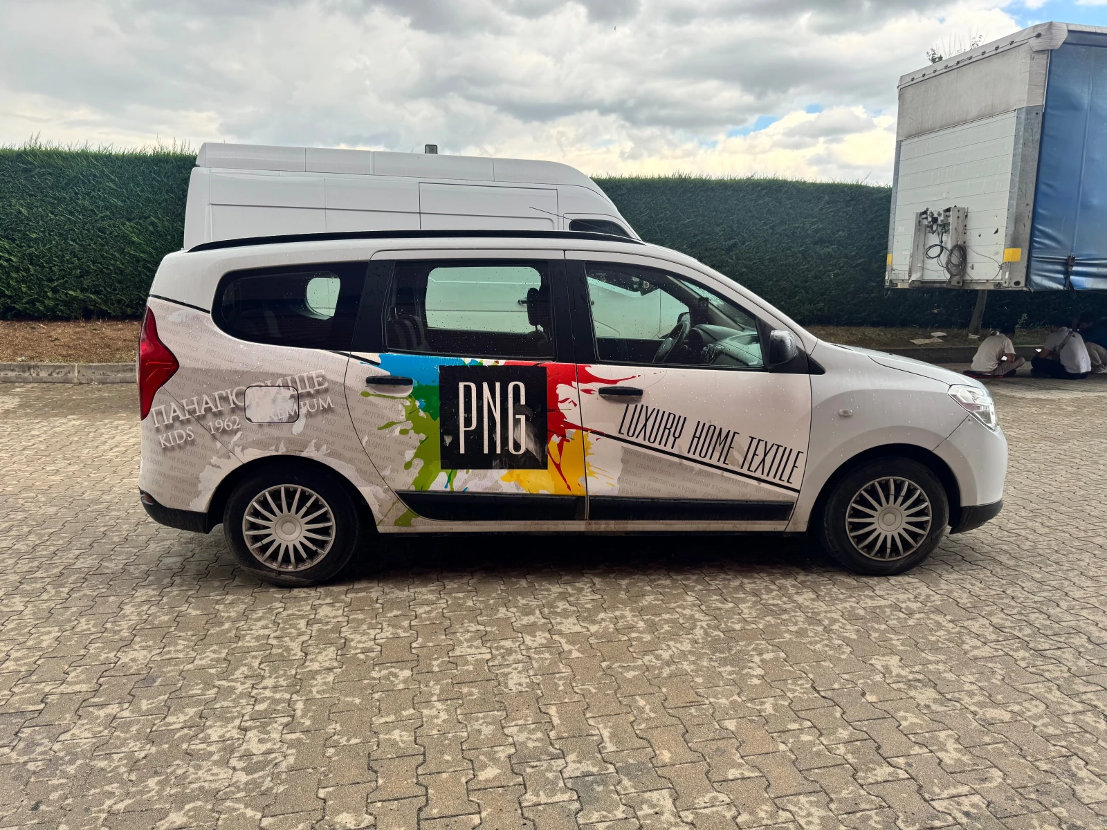 Dacia Lodgy 7 местна 1.5 дизел, снимка 4 - Автомобили и джипове - 55284264