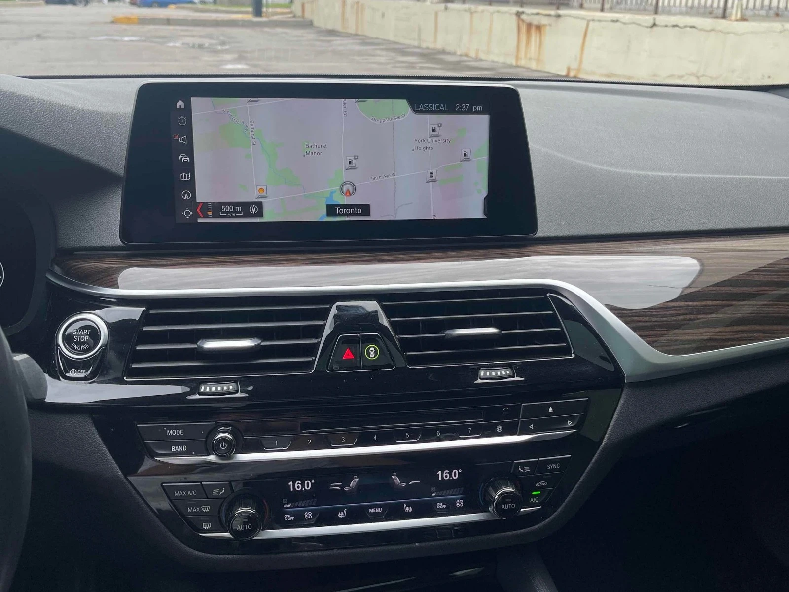 BMW 530 xDrive * АвтоКредит * (ЦЕНА ДО БГ), снимка 13 - Автомобили и джипове - 55605065
