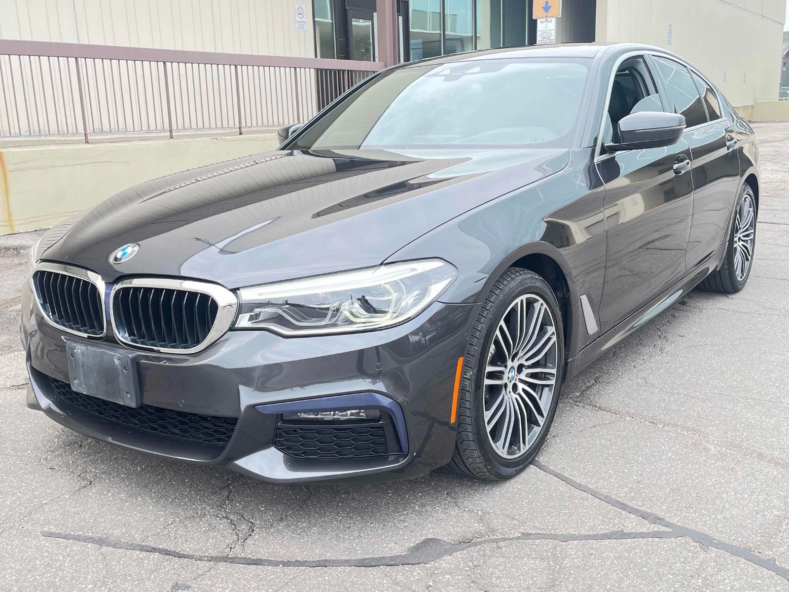 BMW 530 xDrive * АвтоКредит * (ЦЕНА ДО БГ)