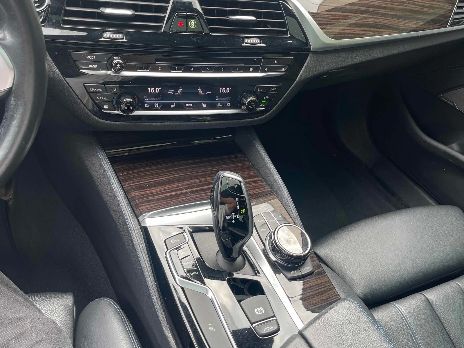 BMW 530 xDrive * АвтоКредит * (ЦЕНА ДО БГ), снимка 9 - Автомобили и джипове - 55605065