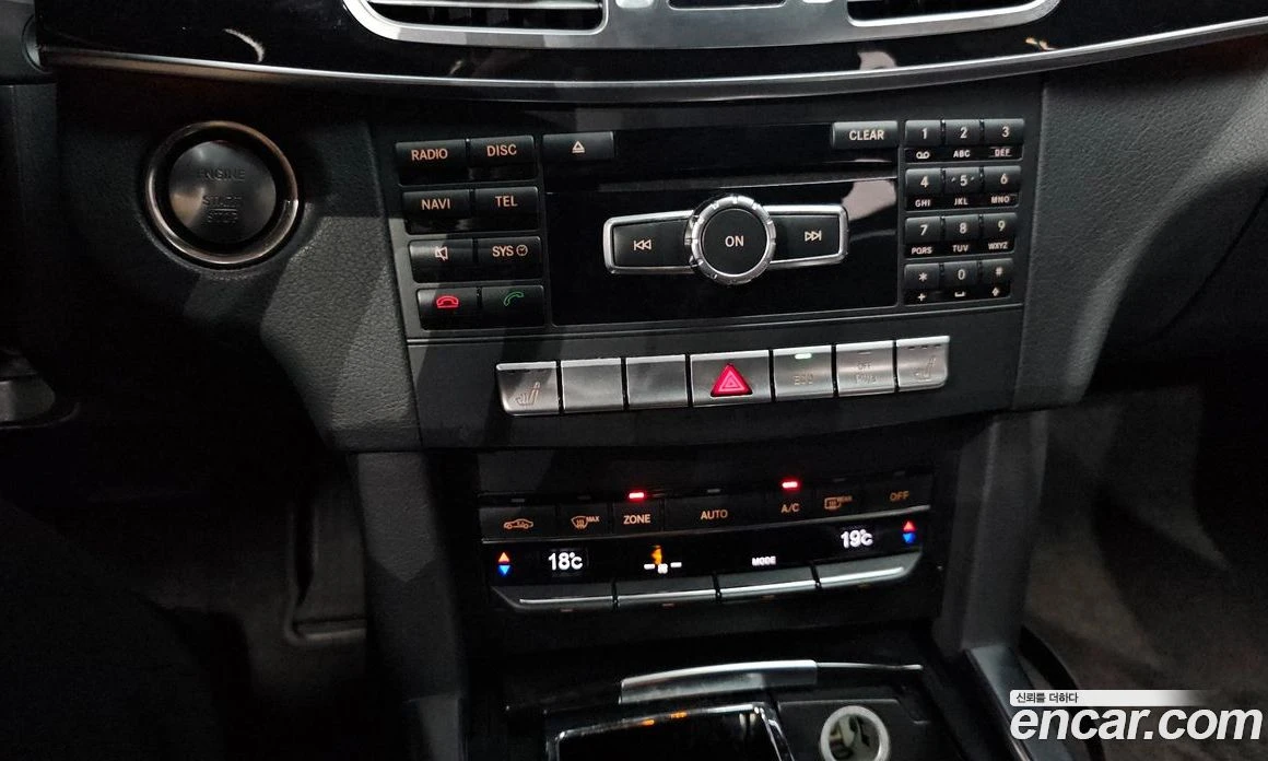 Mercedes-Benz E 220 E220 CDI Avantgarde, снимка 17 - Автомобили и джипове - 55685037