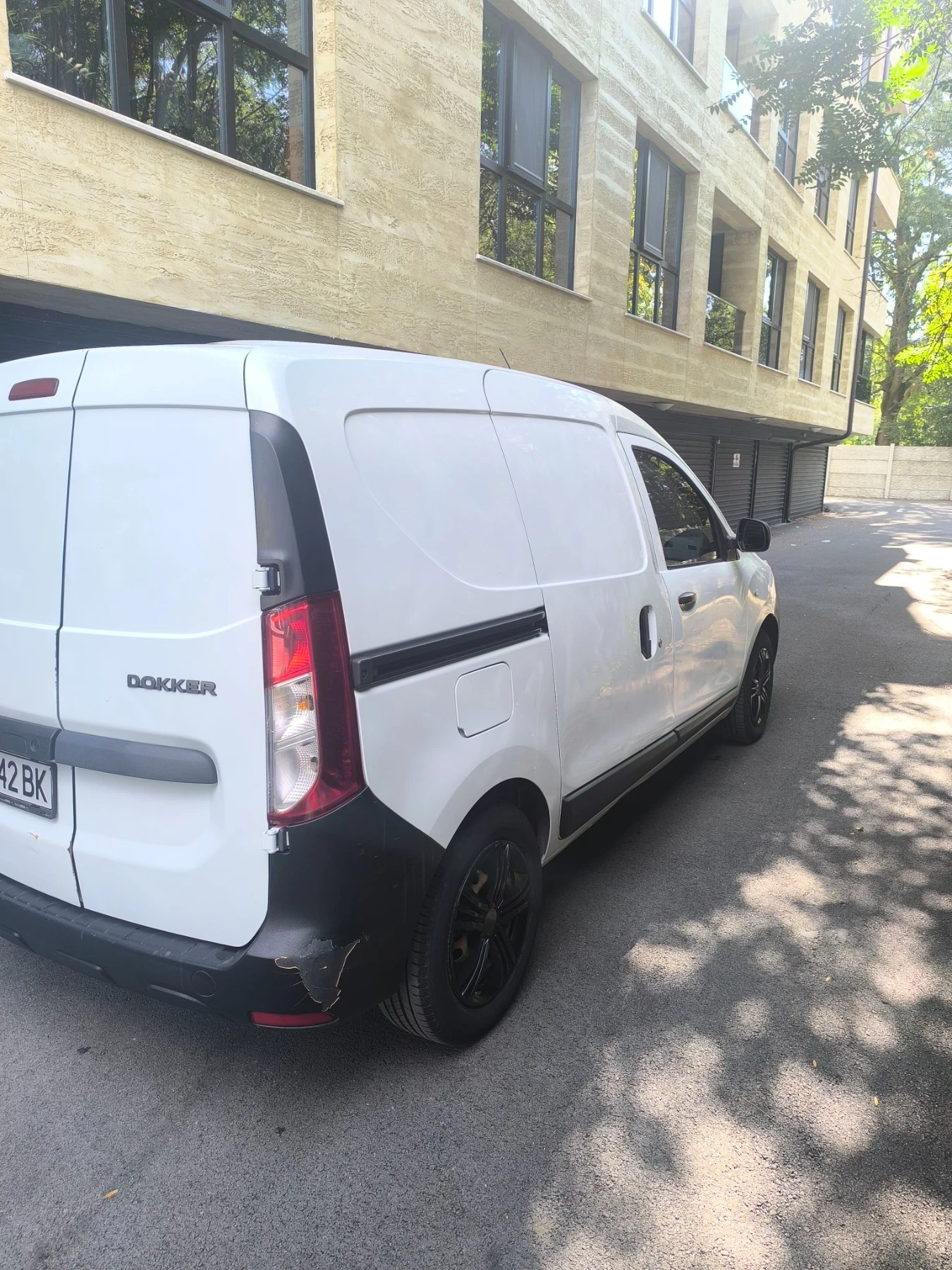 Dacia Dokker, снимка 4 - Автомобили и джипове - 55942508