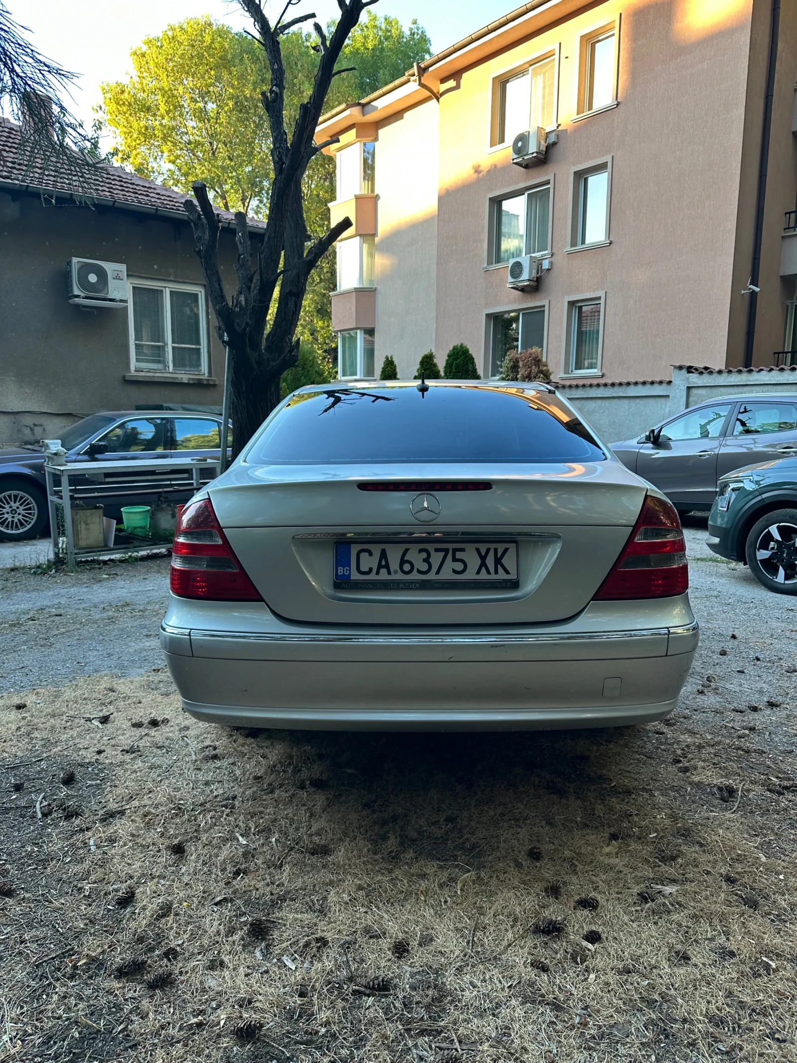 Mercedes-Benz E 280 CDI V6 (190 Hp) 4MATIC 5G-TRONIC, снимка 7 - Автомобили и джипове - 56038844