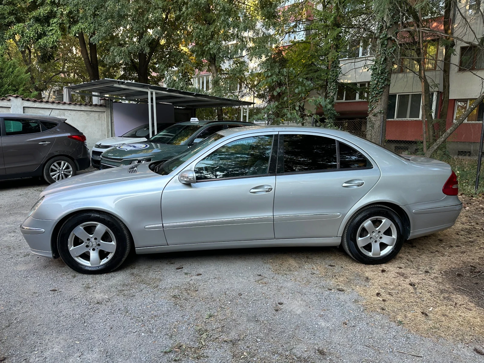 Mercedes-Benz E 280 CDI V6 (190 Hp) 4MATIC 5G-TRONIC, снимка 4 - Автомобили и джипове - 56038844