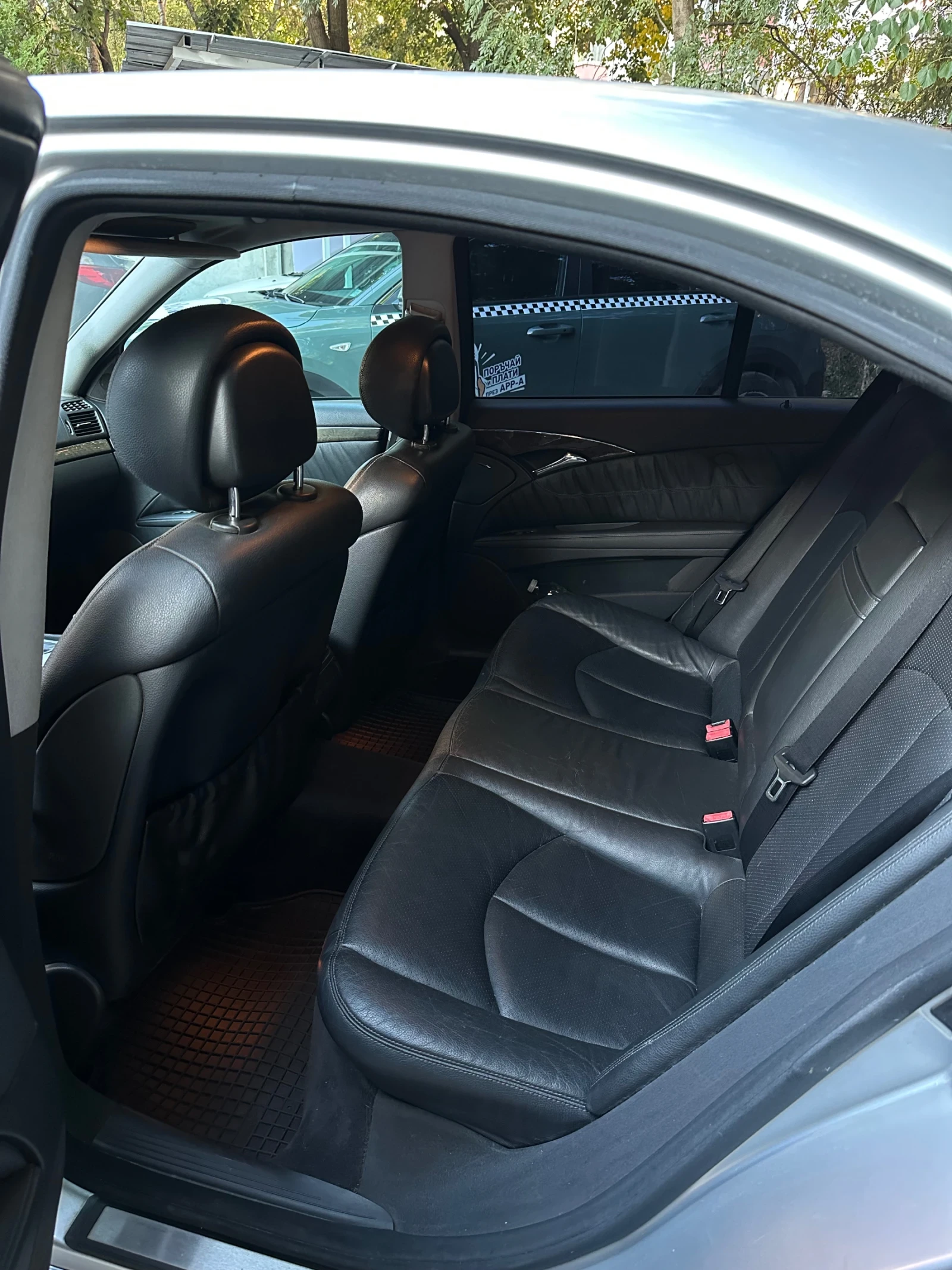 Mercedes-Benz E 280 CDI V6 (190 Hp) 4MATIC 5G-TRONIC, снимка 11 - Автомобили и джипове - 56038844