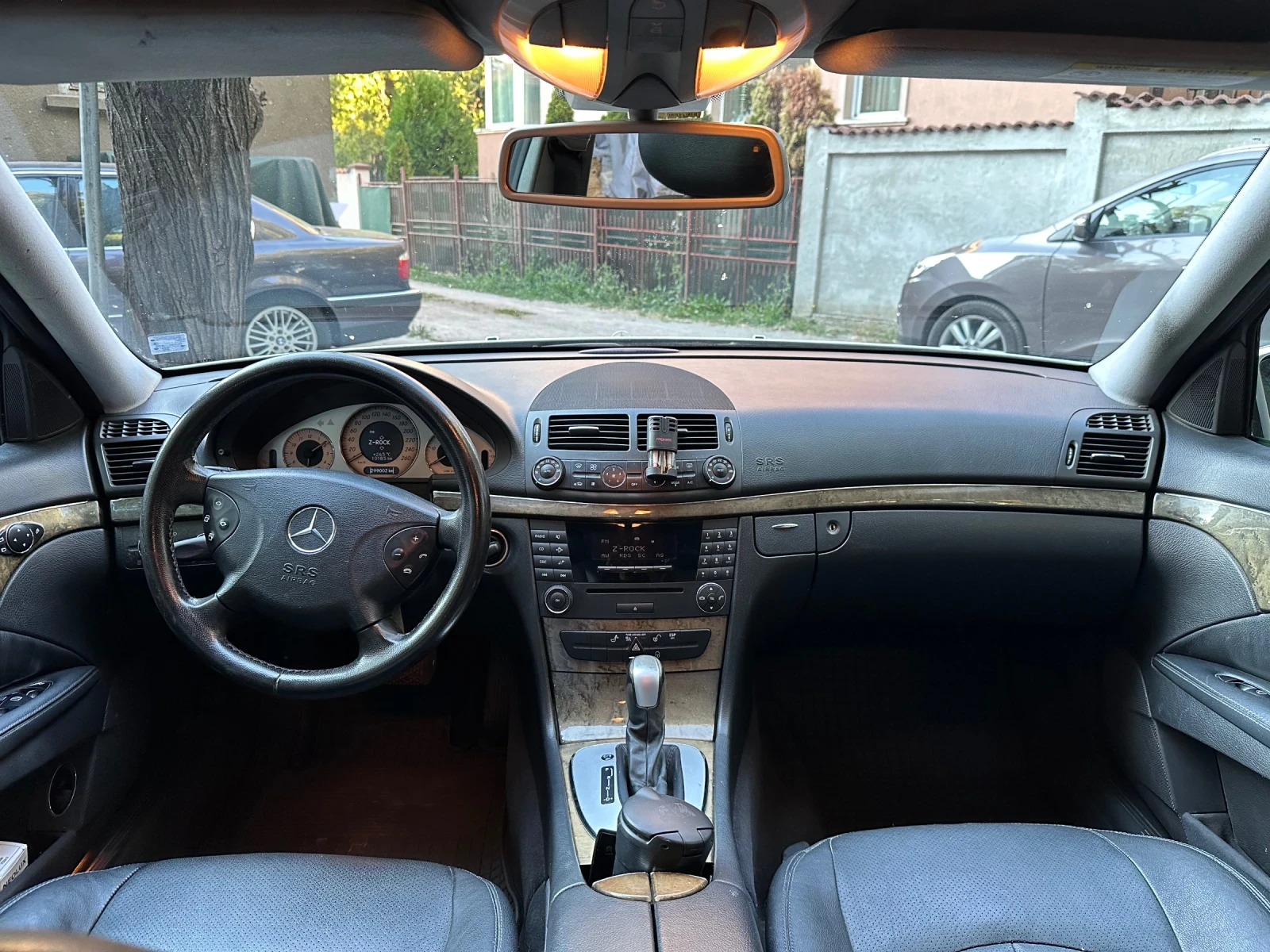Mercedes-Benz E 280 CDI V6 (190 Hp) 4MATIC 5G-TRONIC, снимка 12 - Автомобили и джипове - 56038844