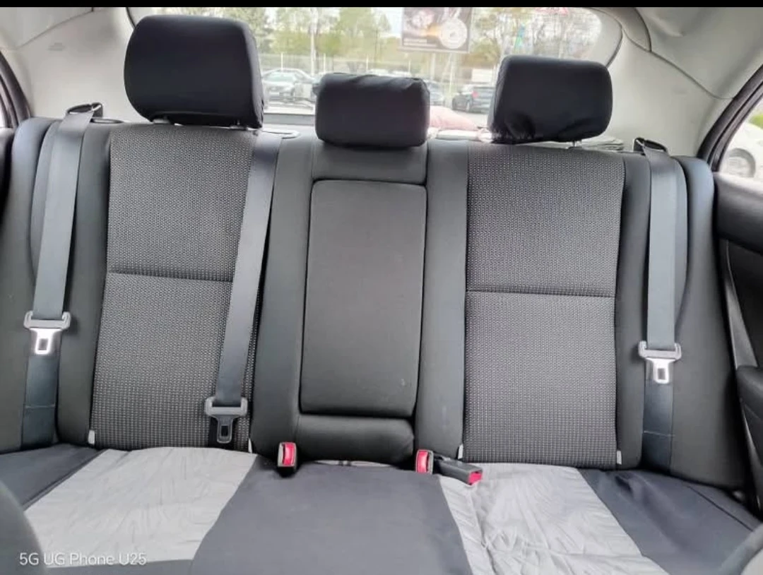 Toyota Avensis 1.8 I, снимка 6 - Автомобили и джипове - 56121797
