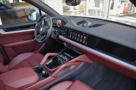 Porsche Cayenne TURBO / E-HYBRID / SPORT CHRONO / BOSE / HEAD-UP /, снимка 15