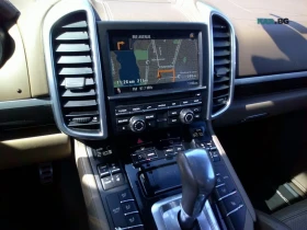 Porsche Cayenne 3.6 AWD* PANORAMA* ПОДГРЕВ* КАМЕРА* КРАЙНА ЦЕНА* , снимка 12