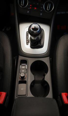 Audi Q3 2.0TDI AVTOMAT NAVI , снимка 11