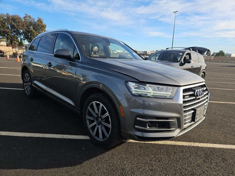 Audi Q7 matrix* distronik* digital* обдух* камера* пано* B, снимка 3 - Автомобили и джипове - 48671357