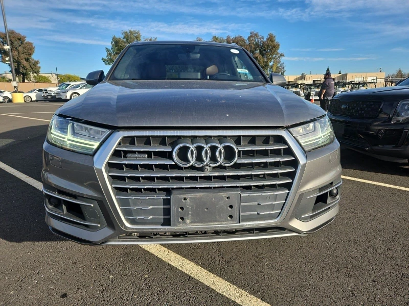 Audi Q7 matrix* distronik* digital* обдух* камера* пано* B, снимка 1 - Автомобили и джипове - 48671357