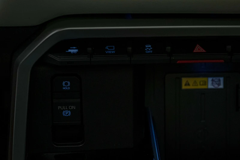 Toyota Tundra 3.5 i-Force/Capstone/3D-Камера 360/Обдухване/JBL, снимка 14 - Автомобили и джипове - 51423591