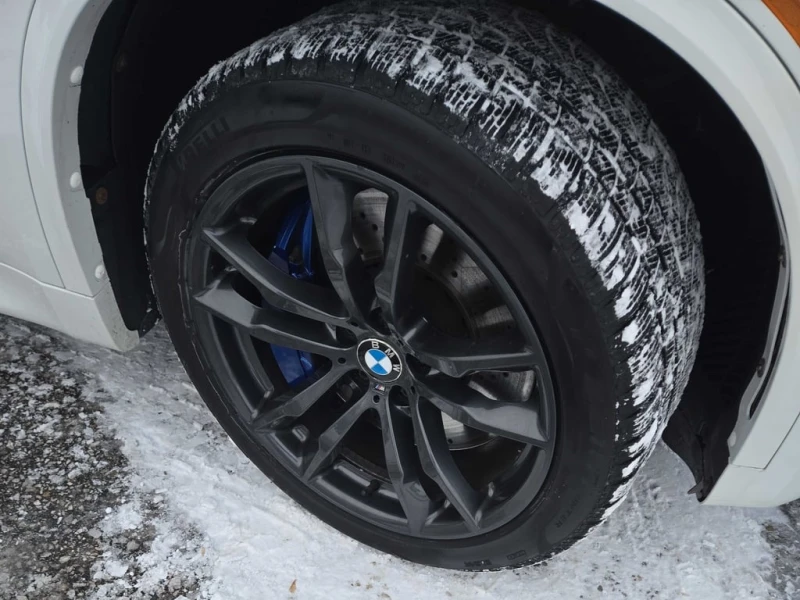 BMW X5M * Sports Activity Vehicle * CARFAX * БЕЗ ПЪРВОНАЧА, снимка 7 - Автомобили и джипове - 52700217