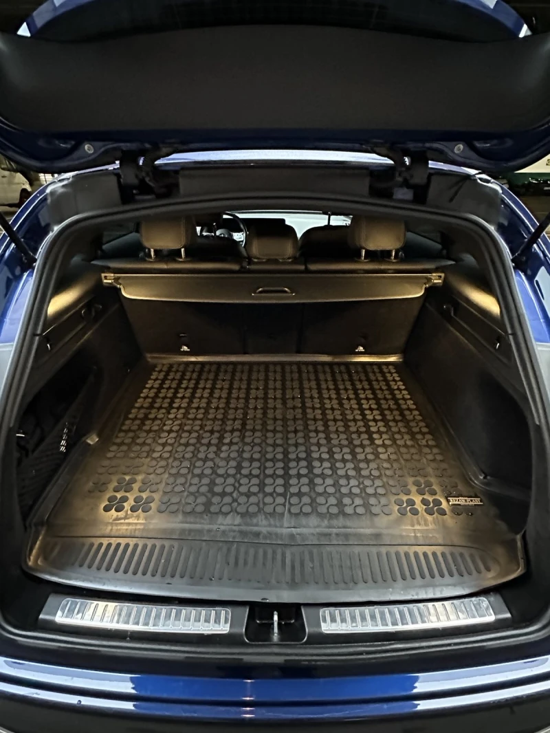 Mercedes-Benz EQC 400, снимка 11 - Автомобили и джипове - 52830691