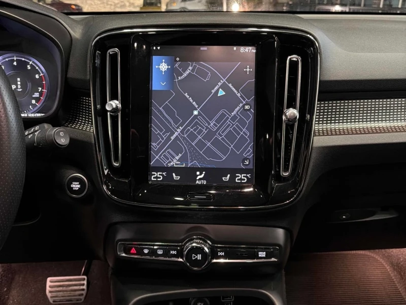 Volvo XC40 R Design  CARFAX, снимка 10 - Автомобили и джипове - 53351788