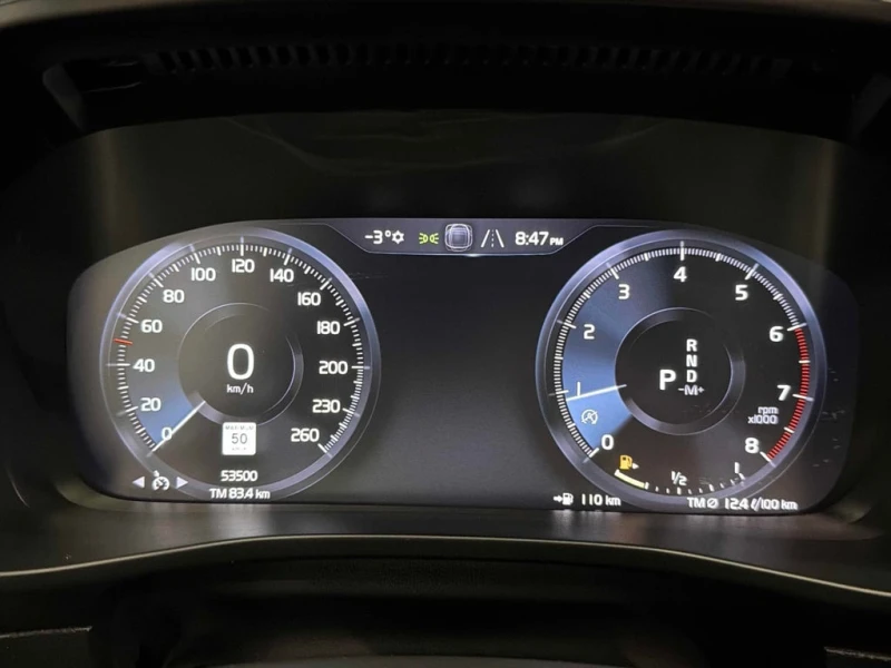 Volvo XC40 R Design  CARFAX, снимка 8 - Автомобили и джипове - 53351788