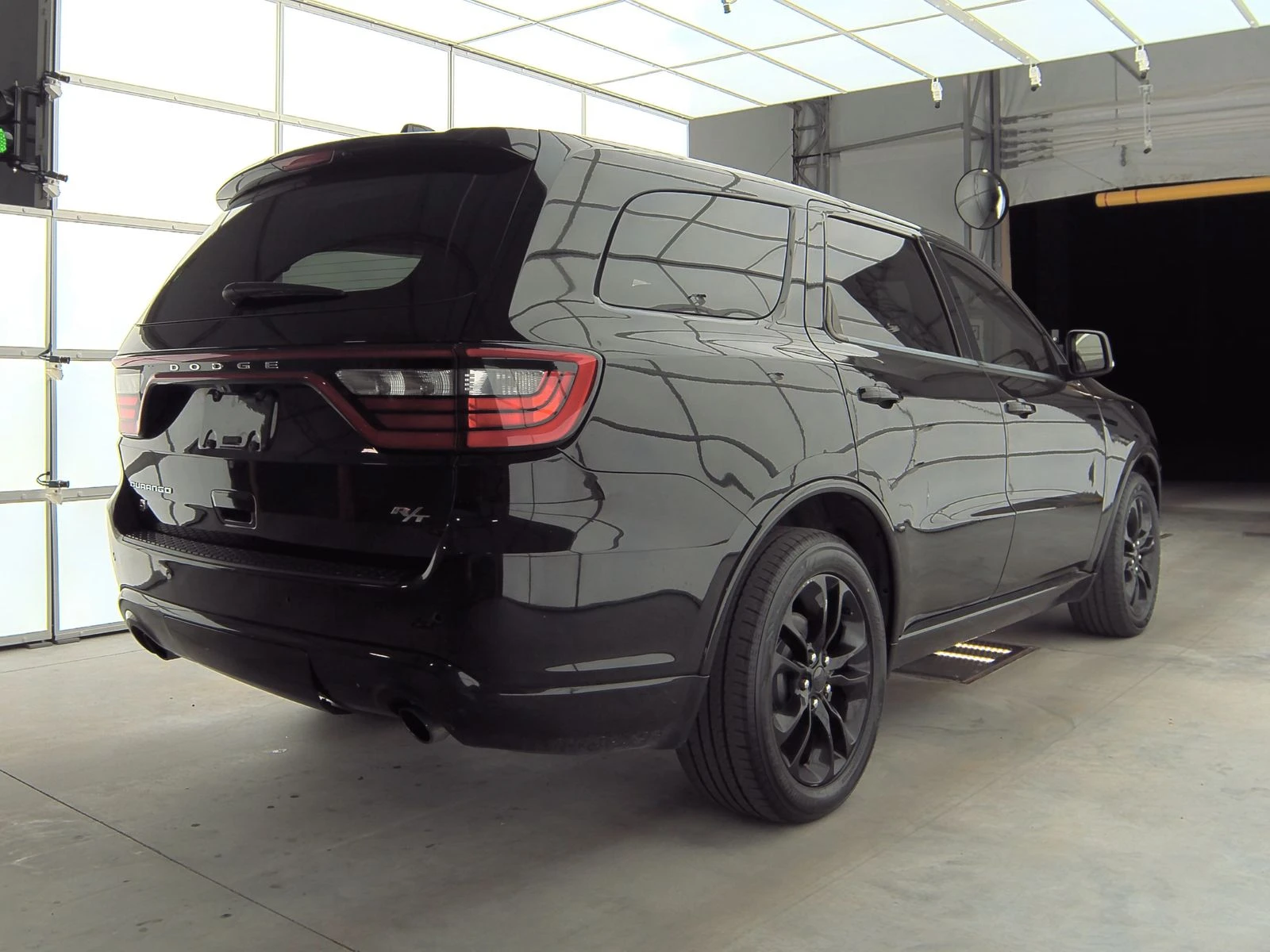 Dodge Durango R/T* 5.7 HEMI* AWD* 8ZF* Подгрев* Обдух* Камера*  - изображение 2