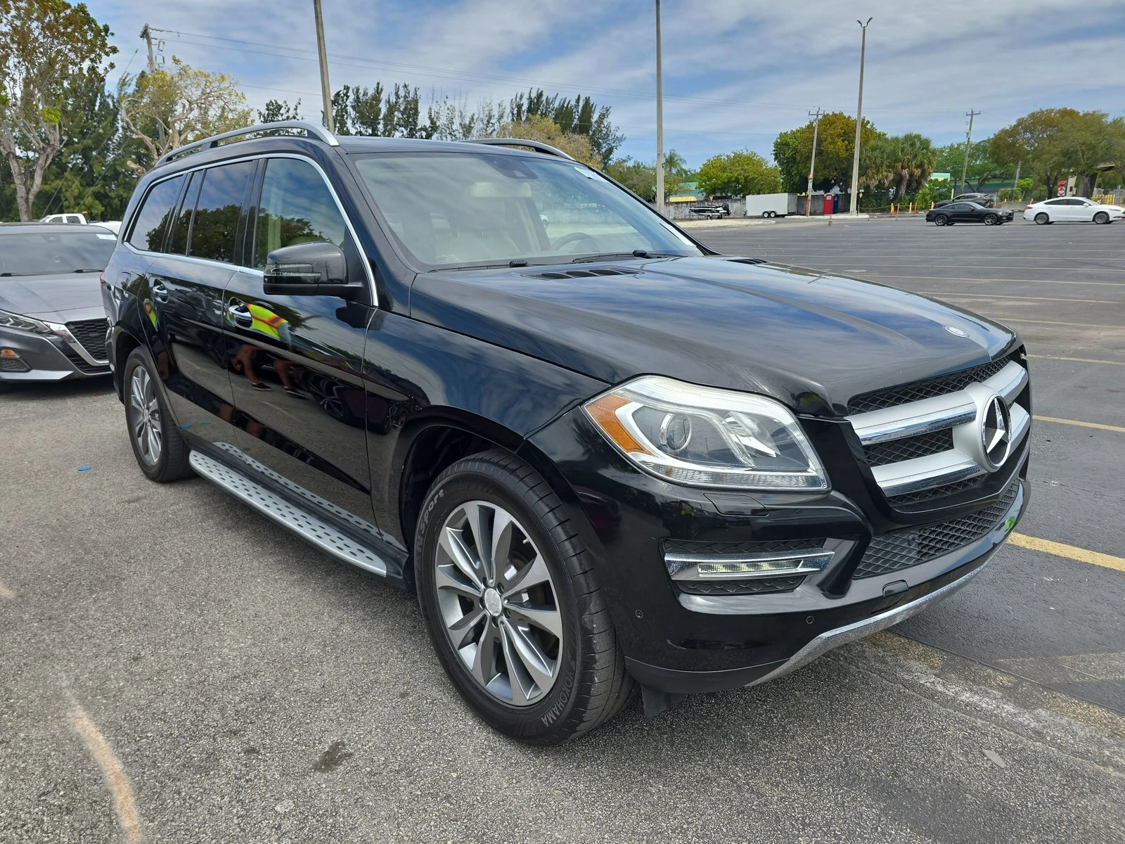 Mercedes-Benz GL 450 4MATIC/KEYLESS/PANO/LANE ASSIST/ПОДГРЕВ/КАМЕРА - изображение 2