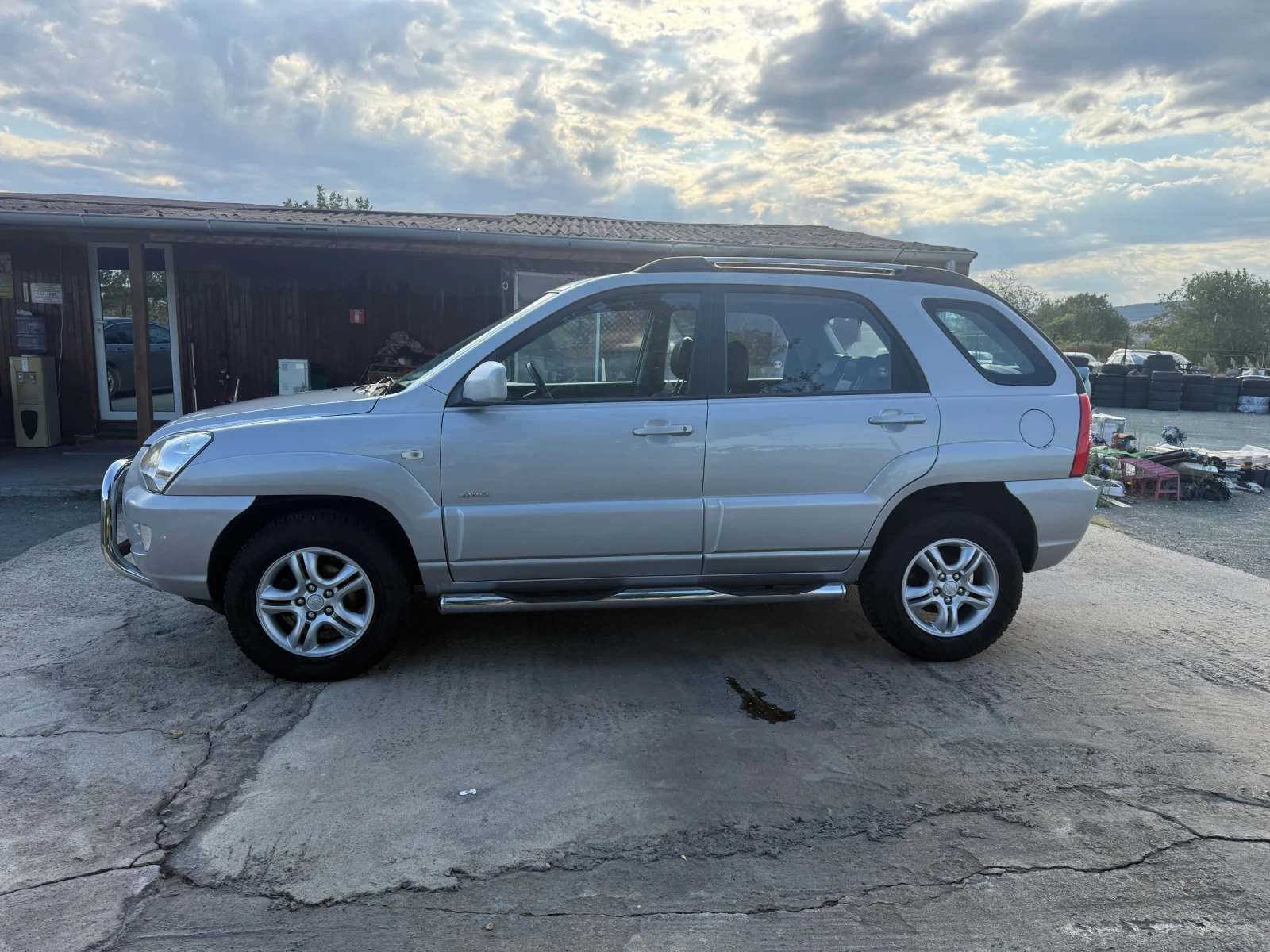 Kia Sportage 2.0 4х4 - изображение 4
