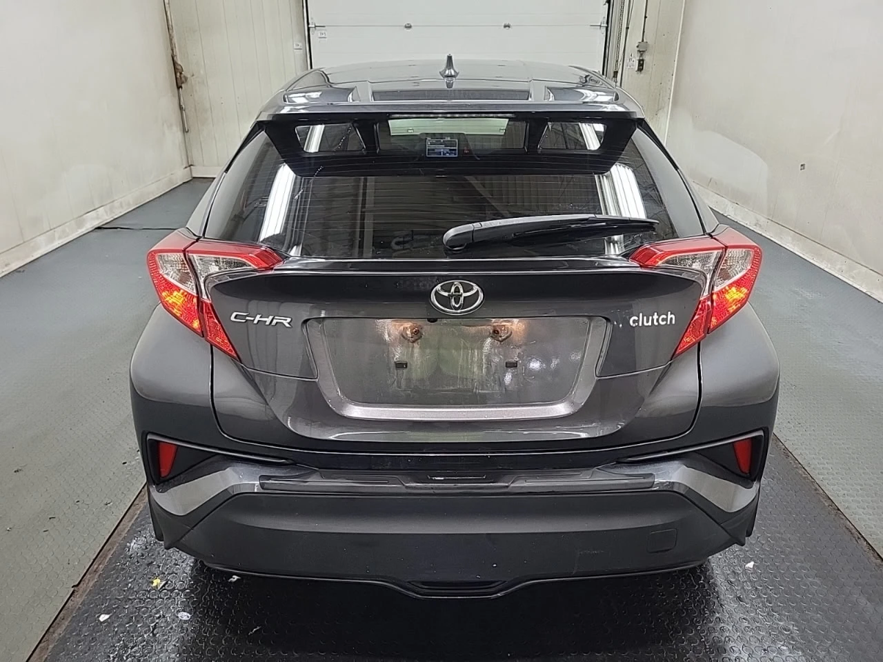 Toyota C-HR * АВТО КРЕДИТ* ЦЕНА ДО БГ * Сервизна история *  - изображение 6