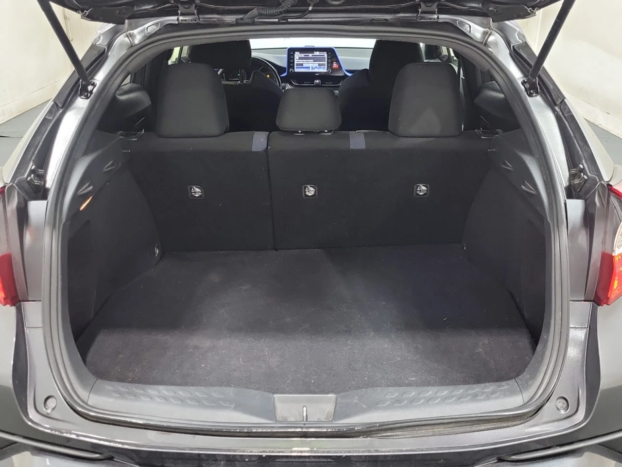 Toyota C-HR *  *    *   *  | Mobile.bg   12