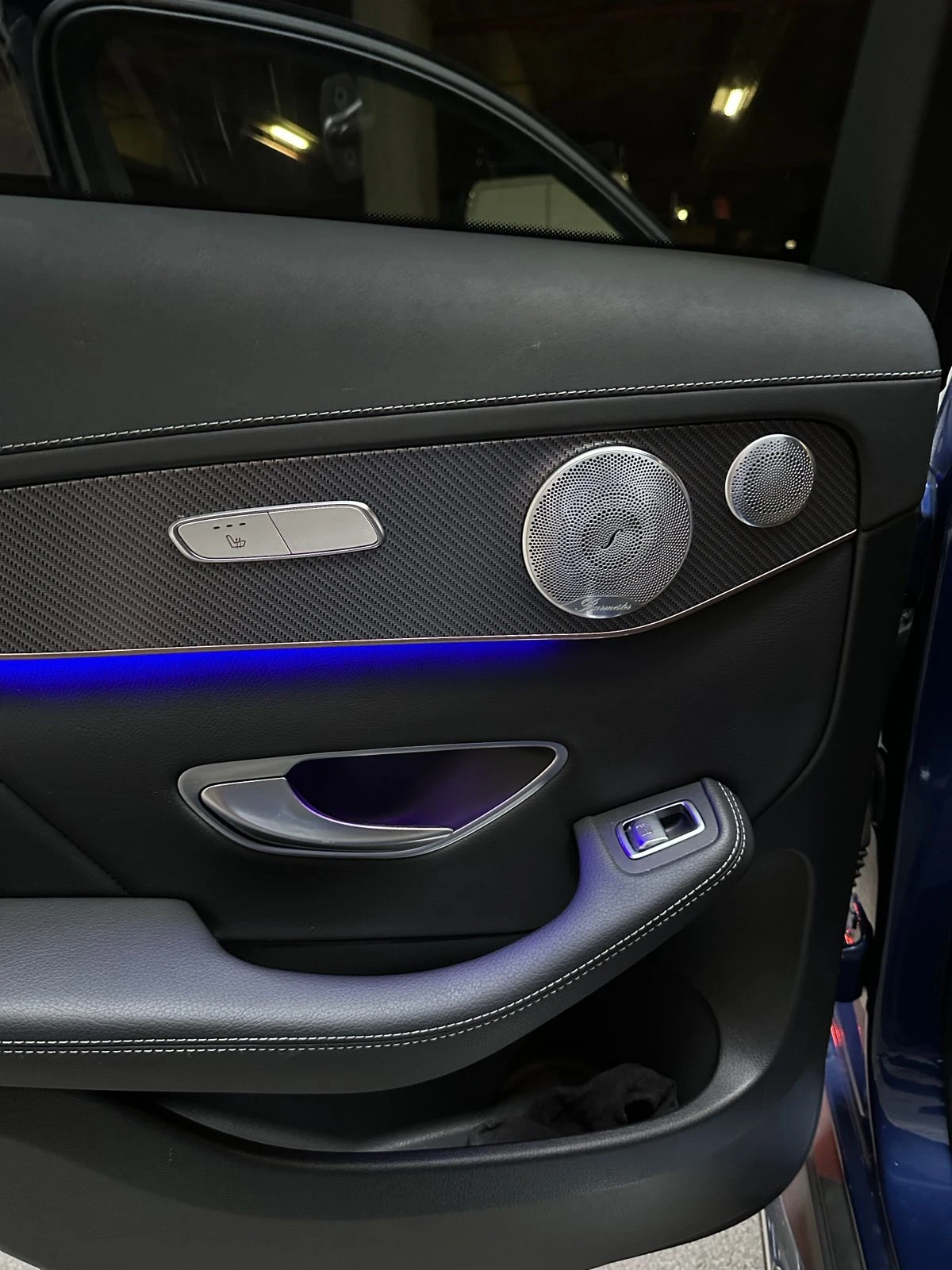 Mercedes-Benz EQC 400 - изображение 7