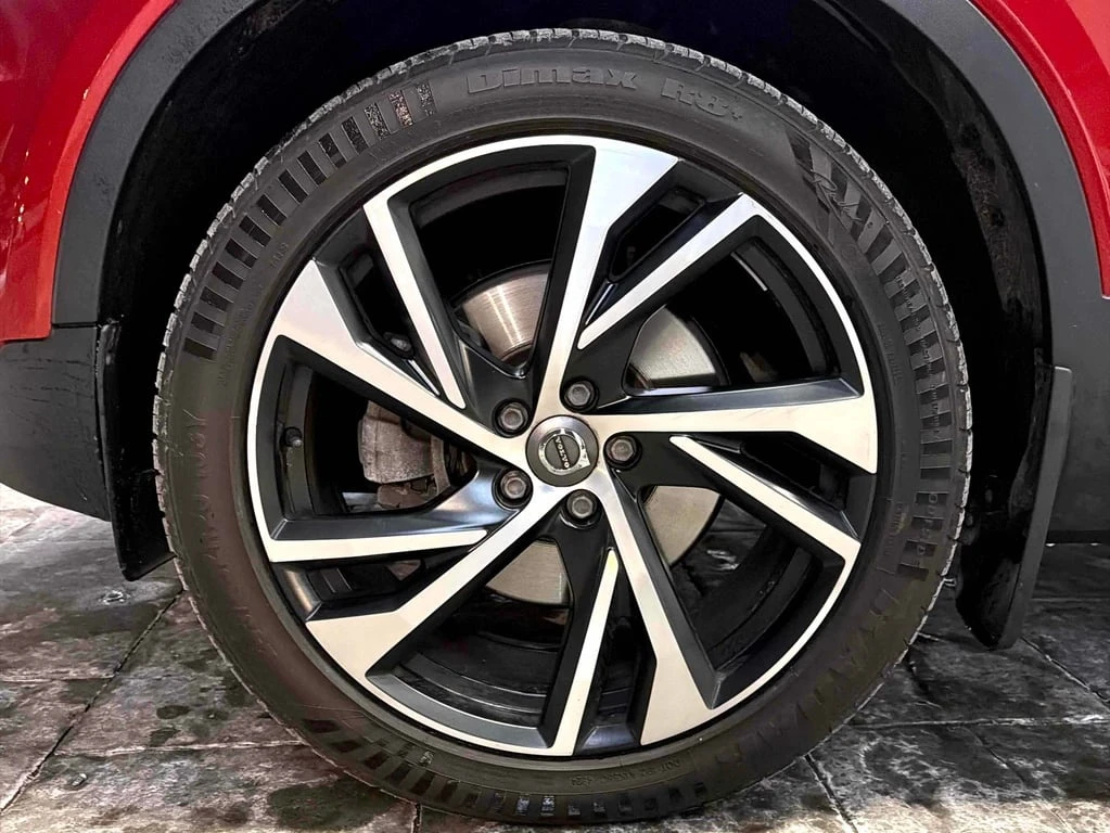 Volvo XC40 R Design  CARFAX - изображение 7