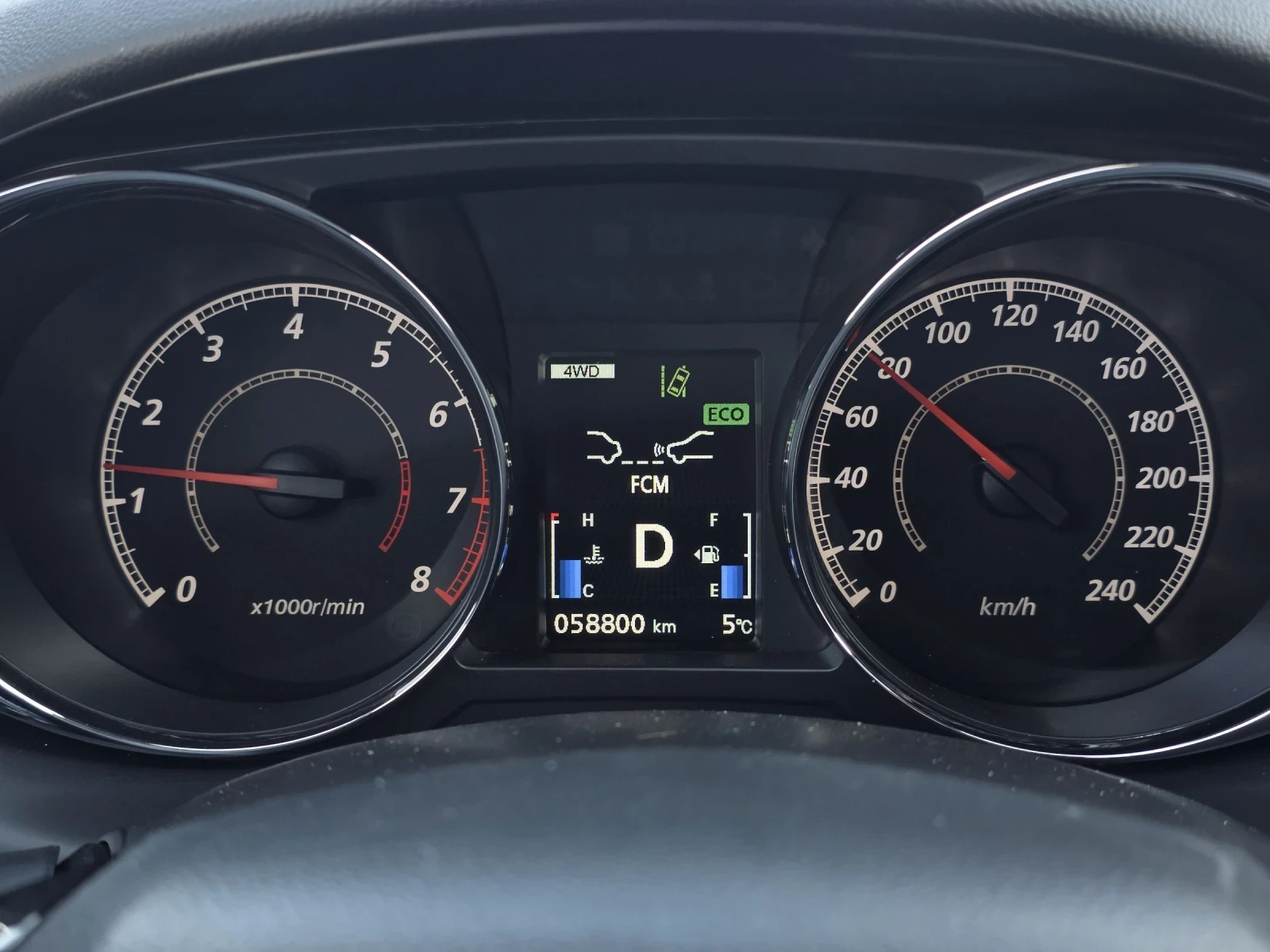 Mitsubishi ASX 2.0i 4x4 SWISS EDITION , снимка 13 - Автомобили и джипове - 53806018