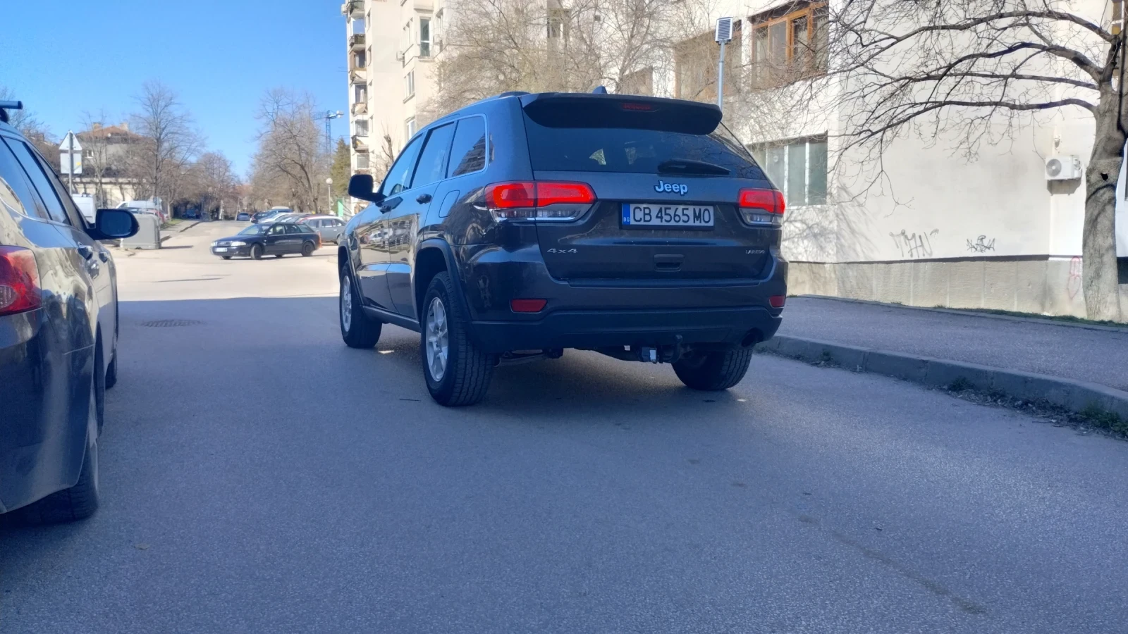 Jeep Grand cherokee Laredo, снимка 5 - Автомобили и джипове - 53827845