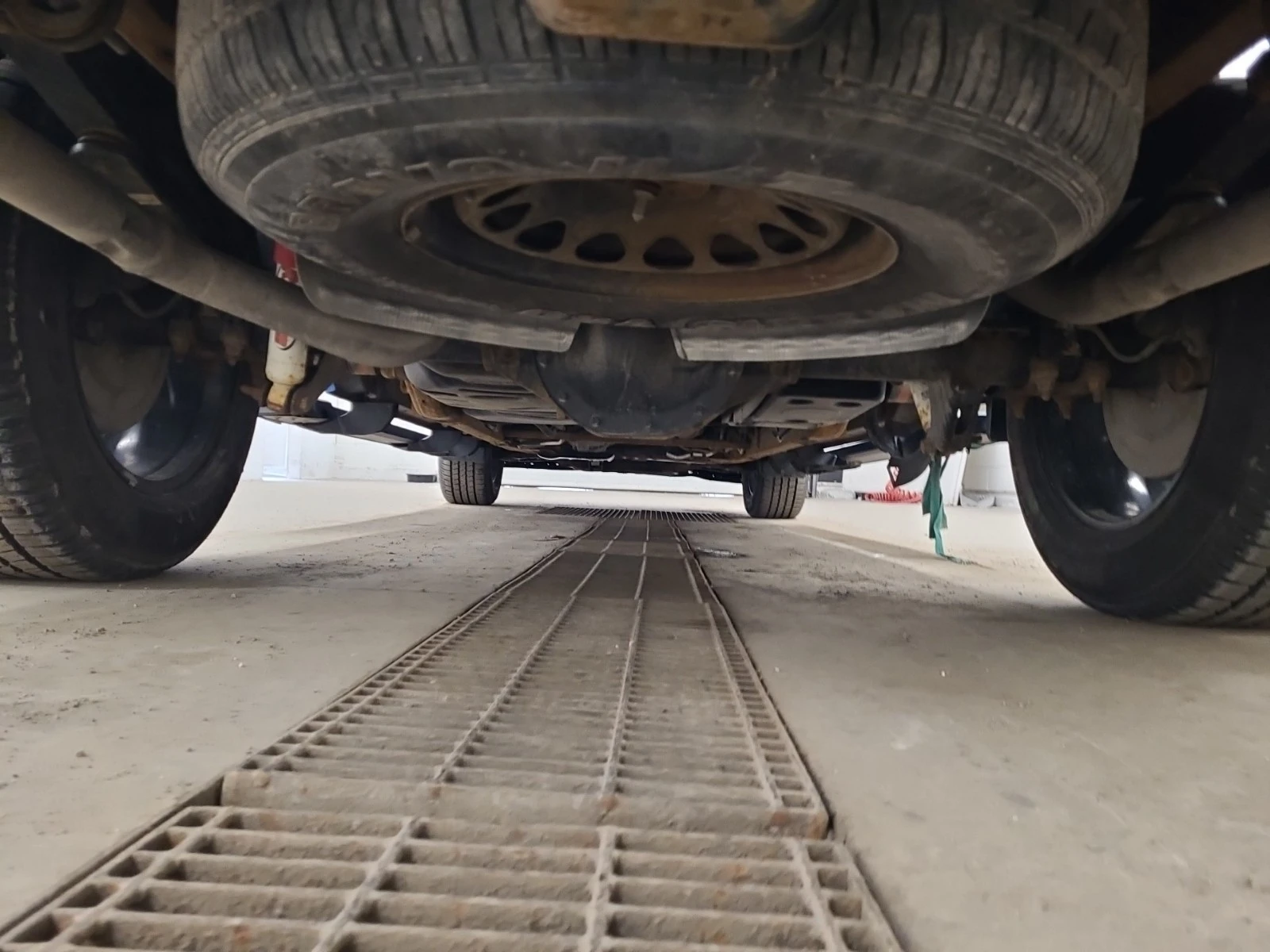 Gmc Sierra 3L 6cyl 4WD, снимка 14 - Автомобили и джипове - 53914362