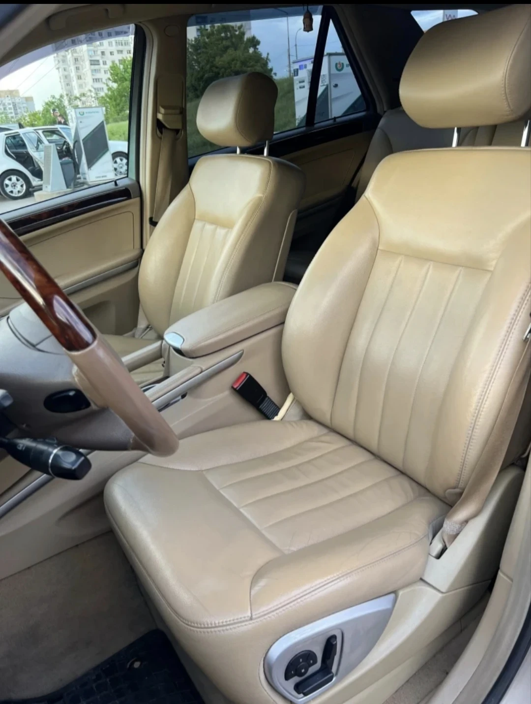 Mercedes-Benz ML 350 W164 272, 4 MATIC, ГАЗОВА УРЕДБА, HARMAN KARDON, снимка 10 - Автомобили и джипове - 54458386