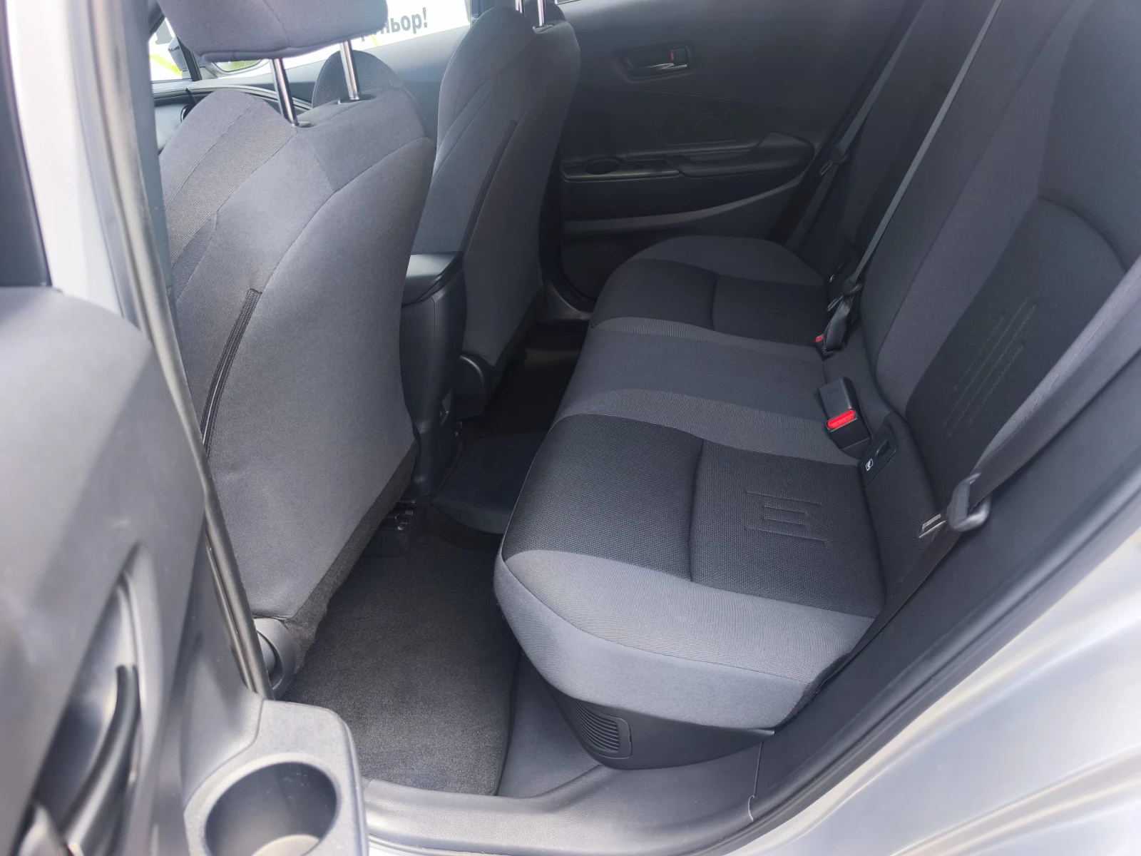 Toyota C-HR 2.0 PLUG-IN Hybrid 223hp CLUB, снимка 9 - Автомобили и джипове - 54789396