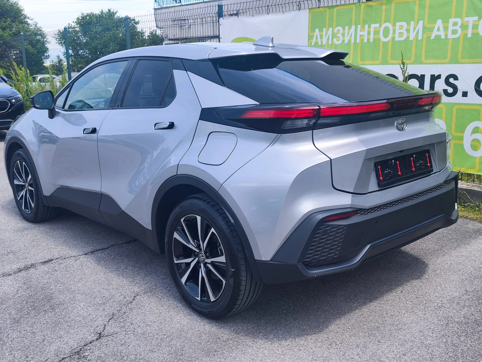 Toyota C-HR 2.0 PLUG-IN Hybrid 223hp CLUB, снимка 6 - Автомобили и джипове - 54789396
