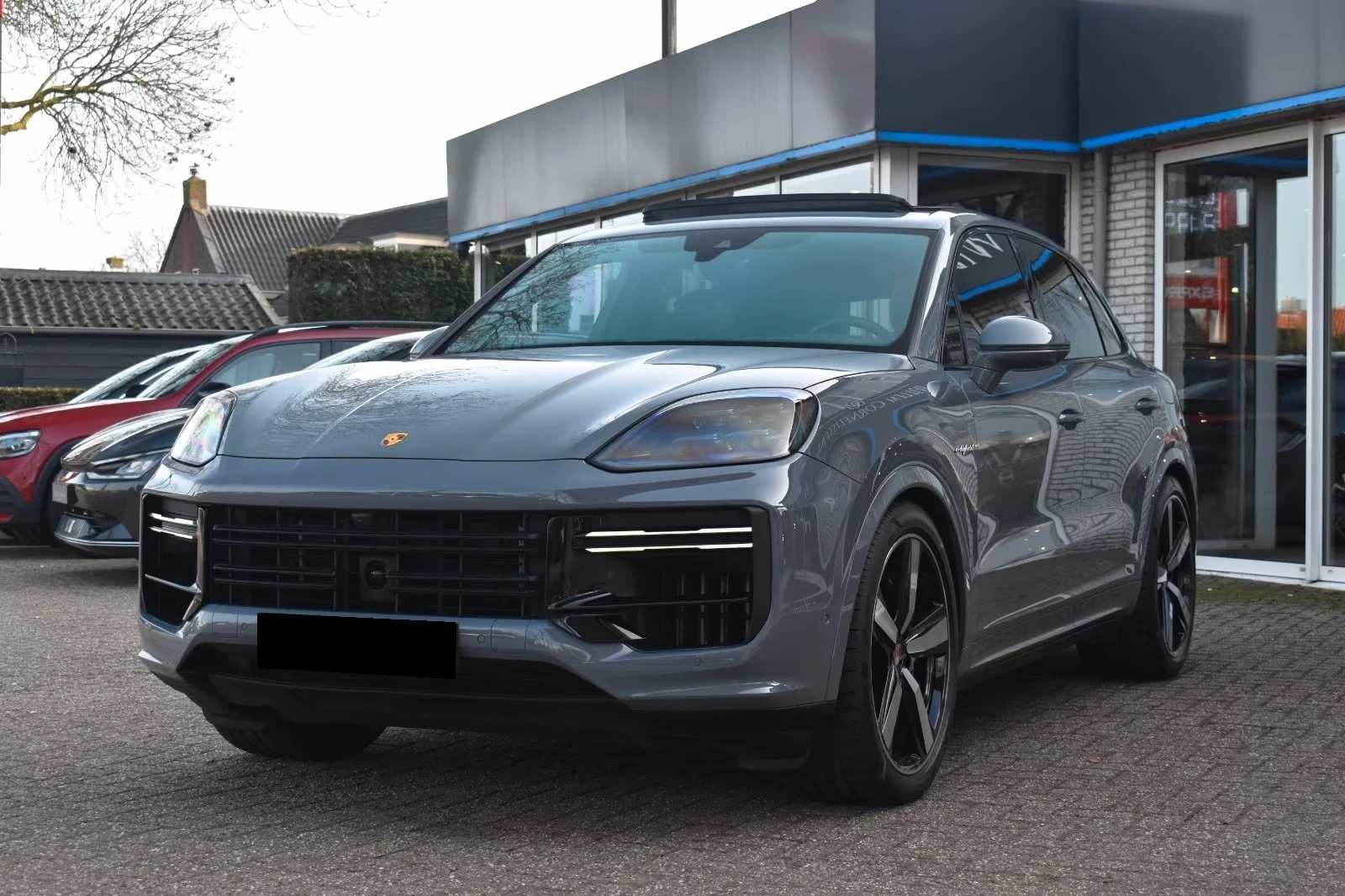 Porsche Cayenne TURBO / E-HYBRID / SPORT CHRONO / BOSE / HEAD-UP /, снимка 3 - Автомобили и джипове - 54869805