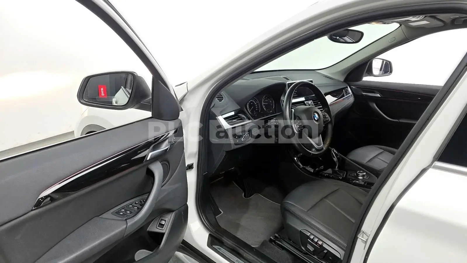 BMW X1 xDrive28i| ПАМЕТ| ПОДГРЕВИ| ПАНОРАМА| | , снимка 11 - Автомобили и джипове - 54925593